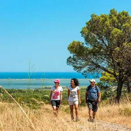 Mobil Méditerranée Avec Terrasse Campeggio Vic-la-Gardiole
