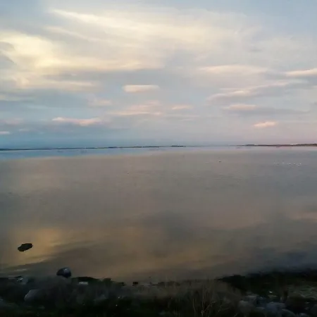 Mobil Méditerranée Avec Terrasse Campeggio Vic-la-Gardiole