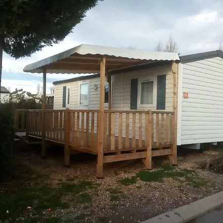 Mobil Méditerranée Avec Terrasse *
